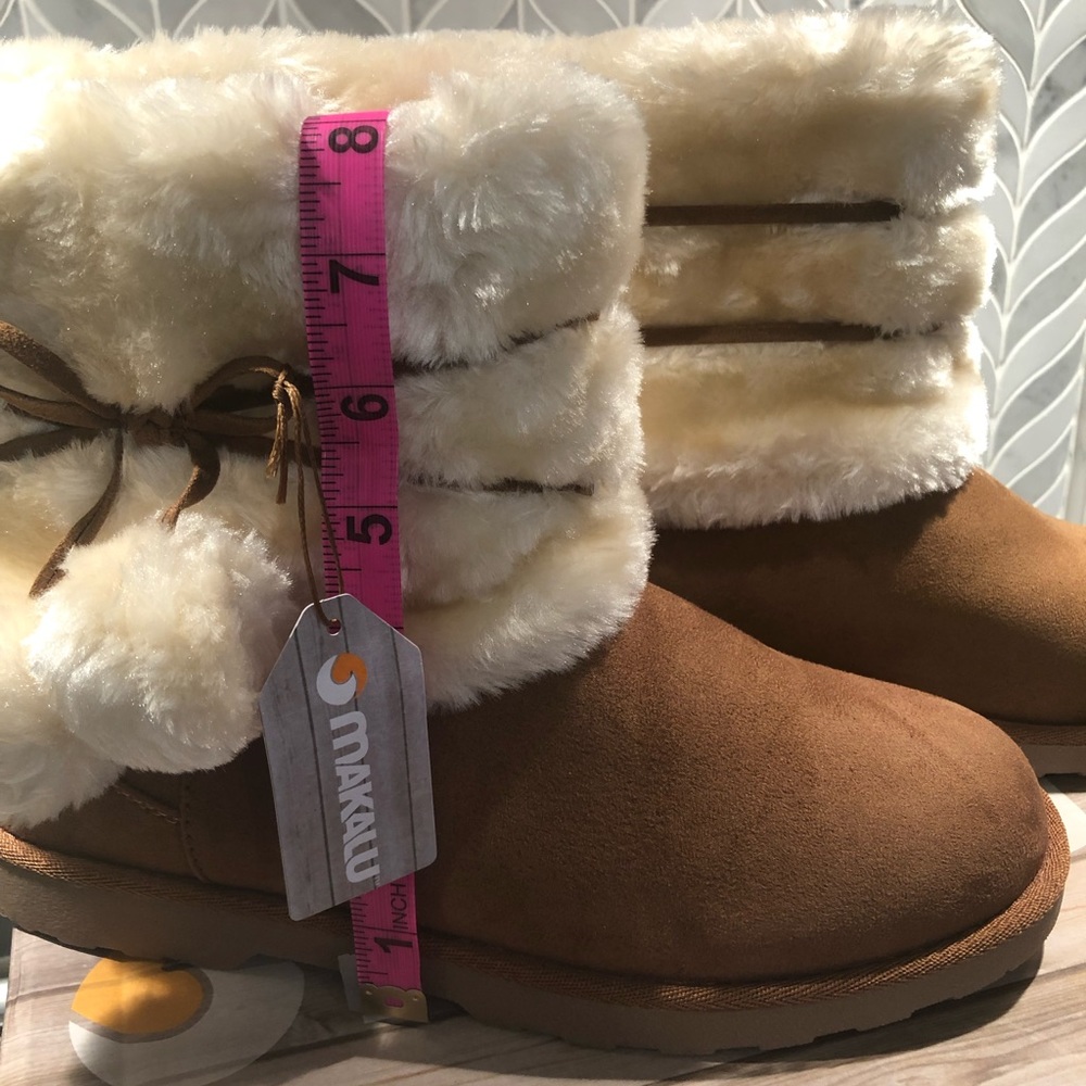MAKALU Women’s Boots NIB with tags Size 9